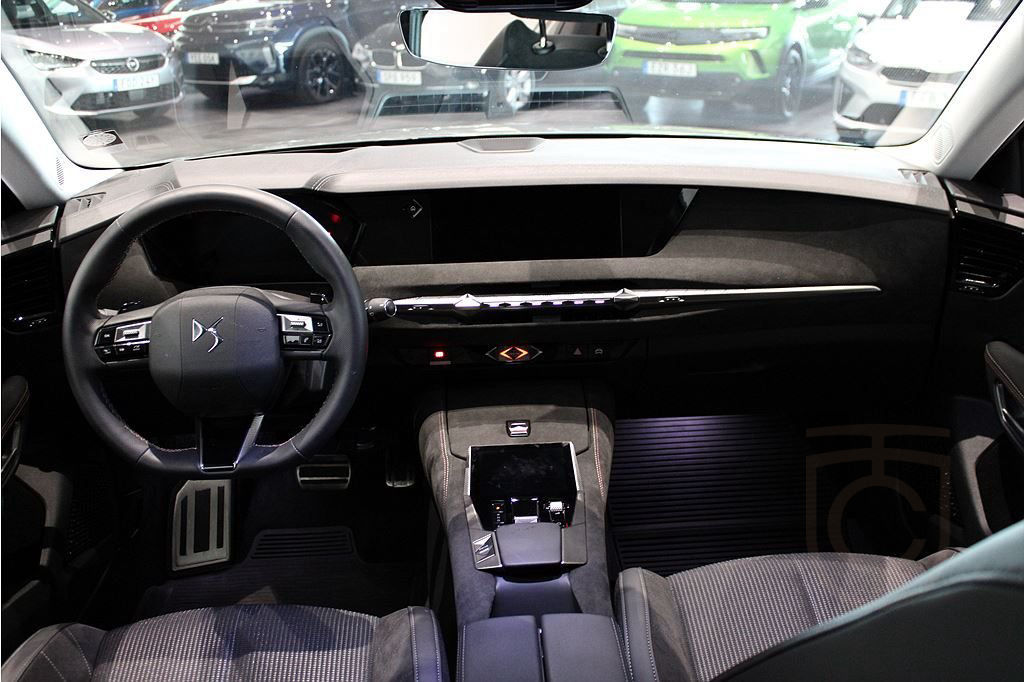 DS 4 Performance Line E-Tense