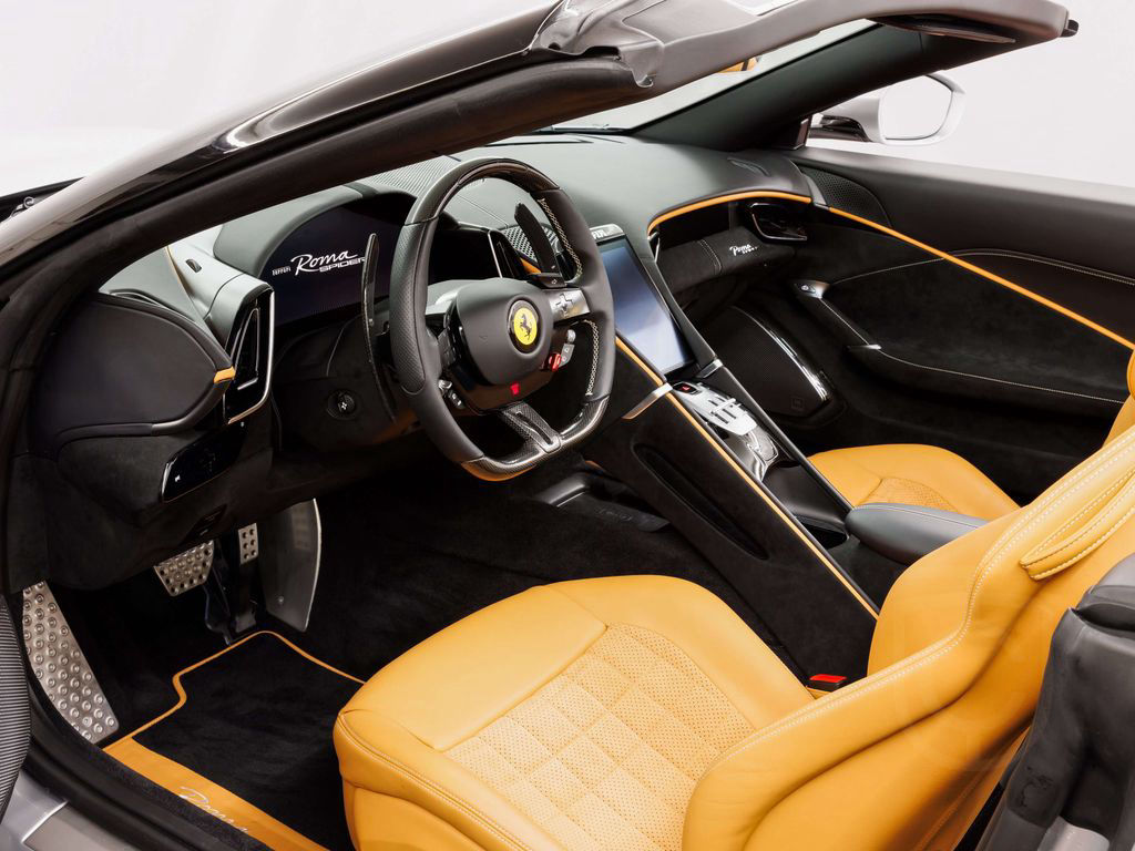 Ferrari Roma Spider