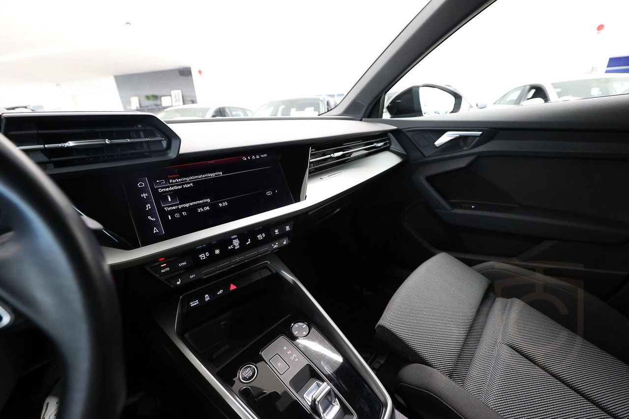 Audi A3 Sportback 45 TFSI e PHEV S-Line Cockpit