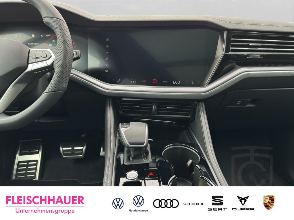 Volkswagen Touareg R-Line 3,0 TDI 4Motion HUD Luftfederung