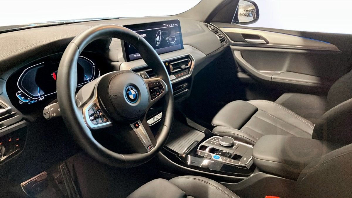 BMW iX3 Charged M Sport pkt Panorama