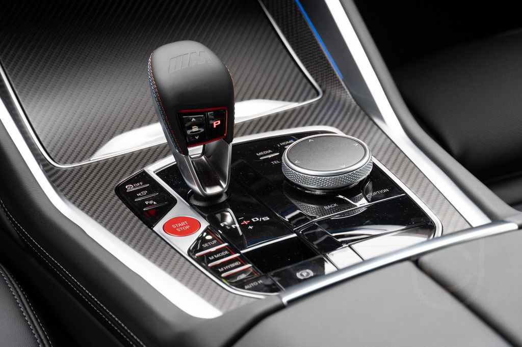 BMW XM 50e DR.ASS.PRO..MASSAGE.SOFTCL.360°.H/K.AHK