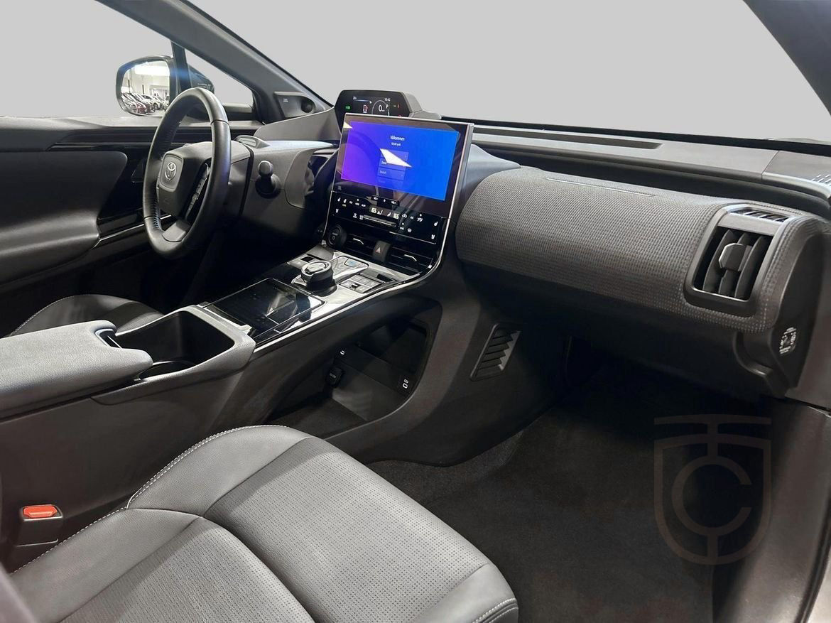 Toyota bZ4X AWD Executive Panorama