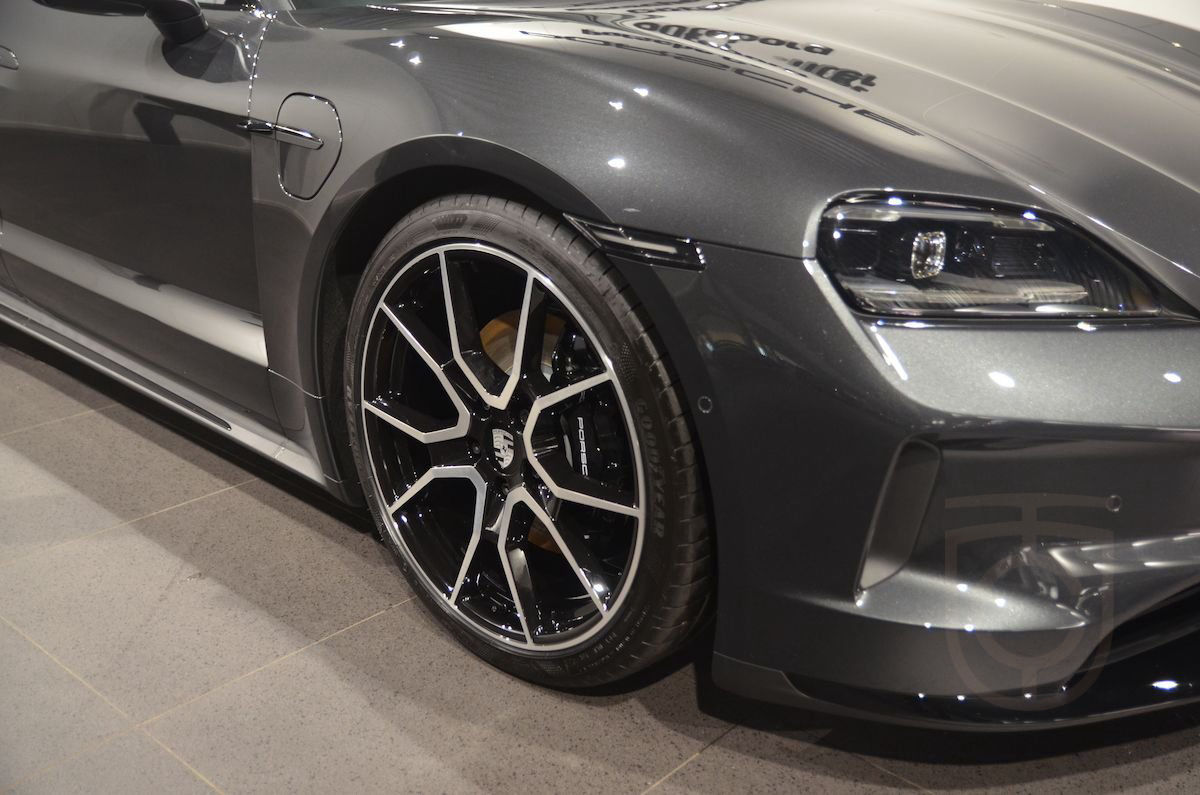 Porsche Taycan RWD