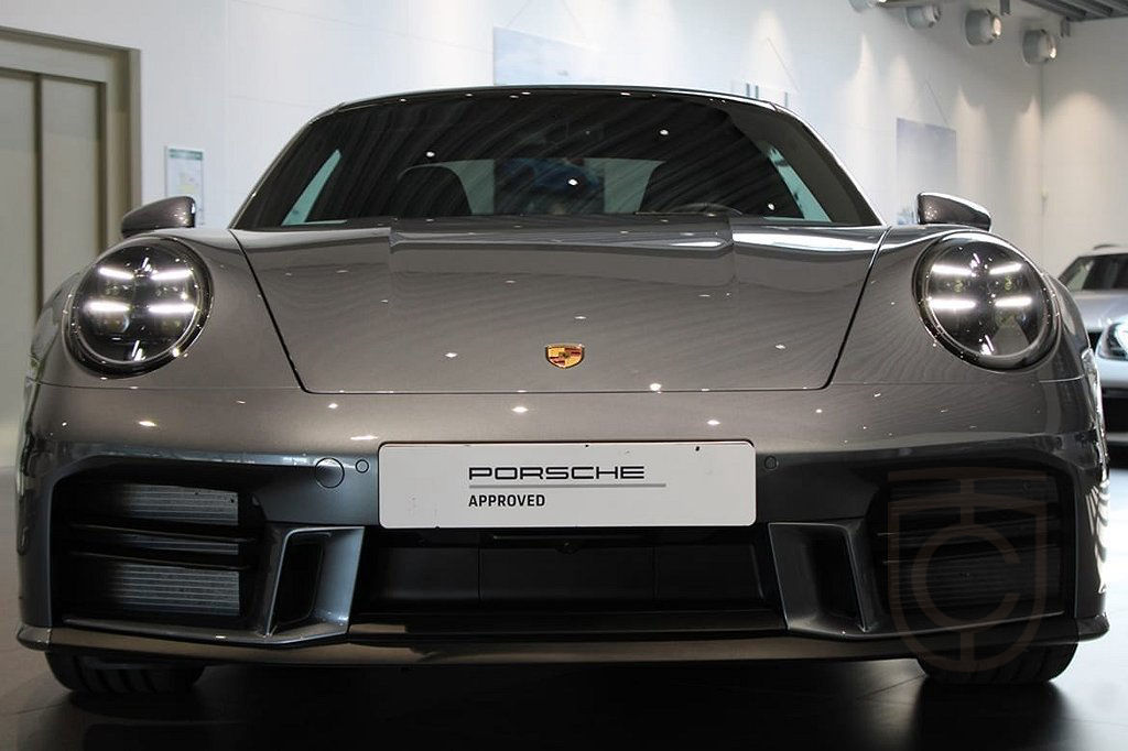 Porsche 911 Carrera