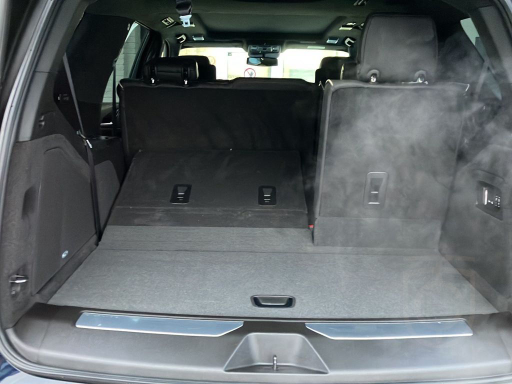 Cadillac Escalade Sport Platinum AWD *Voll*