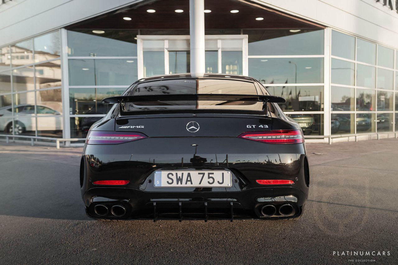 Mercedes-Benz AMG GT 4 43 AMG 4M+