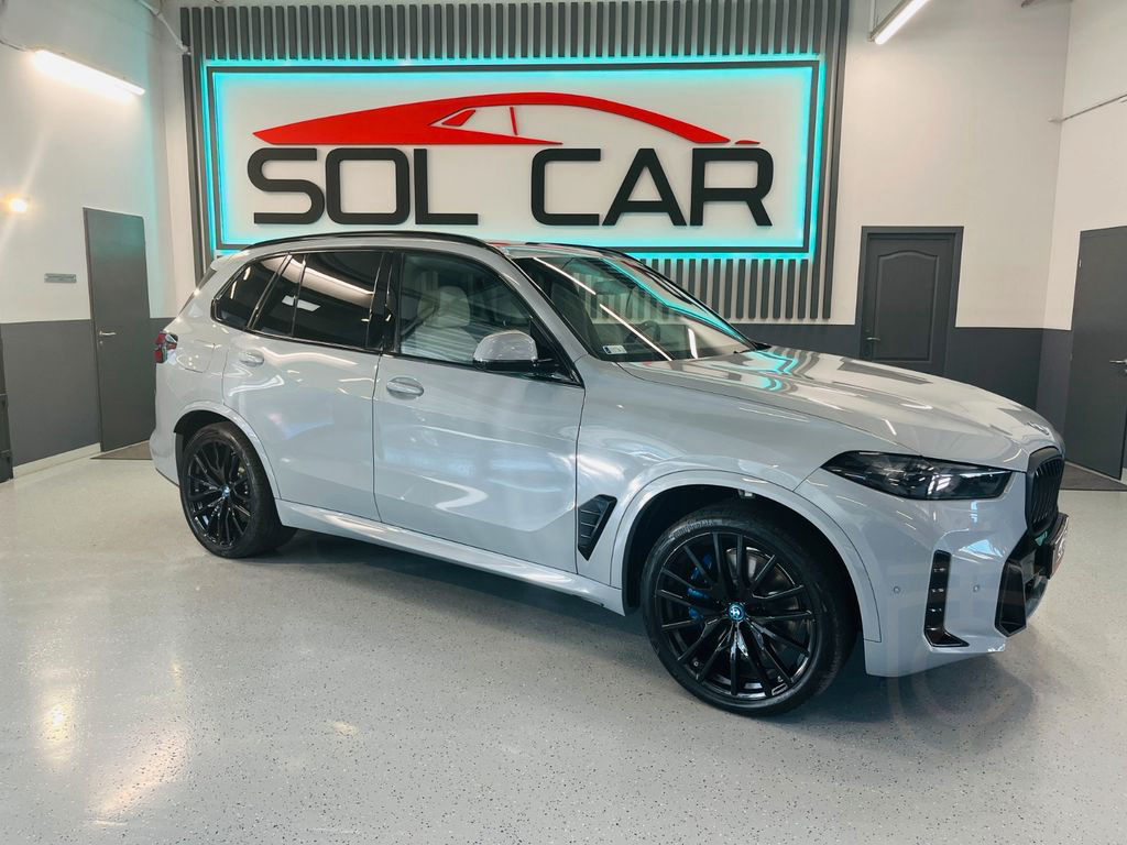 BMW X5 50 e xDrive M Sport / PANO/HARMAN/360KAMERA