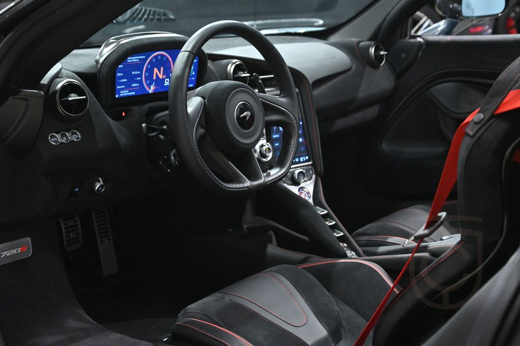 McLaren 720S Spider Performance Pack
