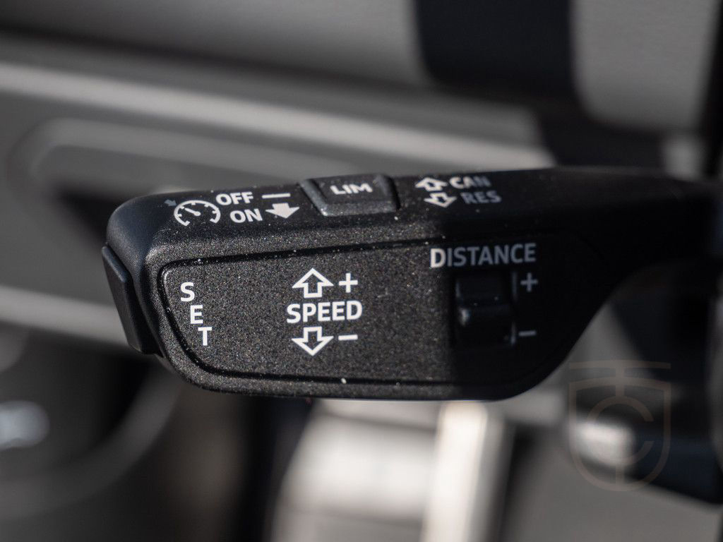 Audi S6 Avant TDI quattro MATRIX NAVI AHK B&O STANDHZ