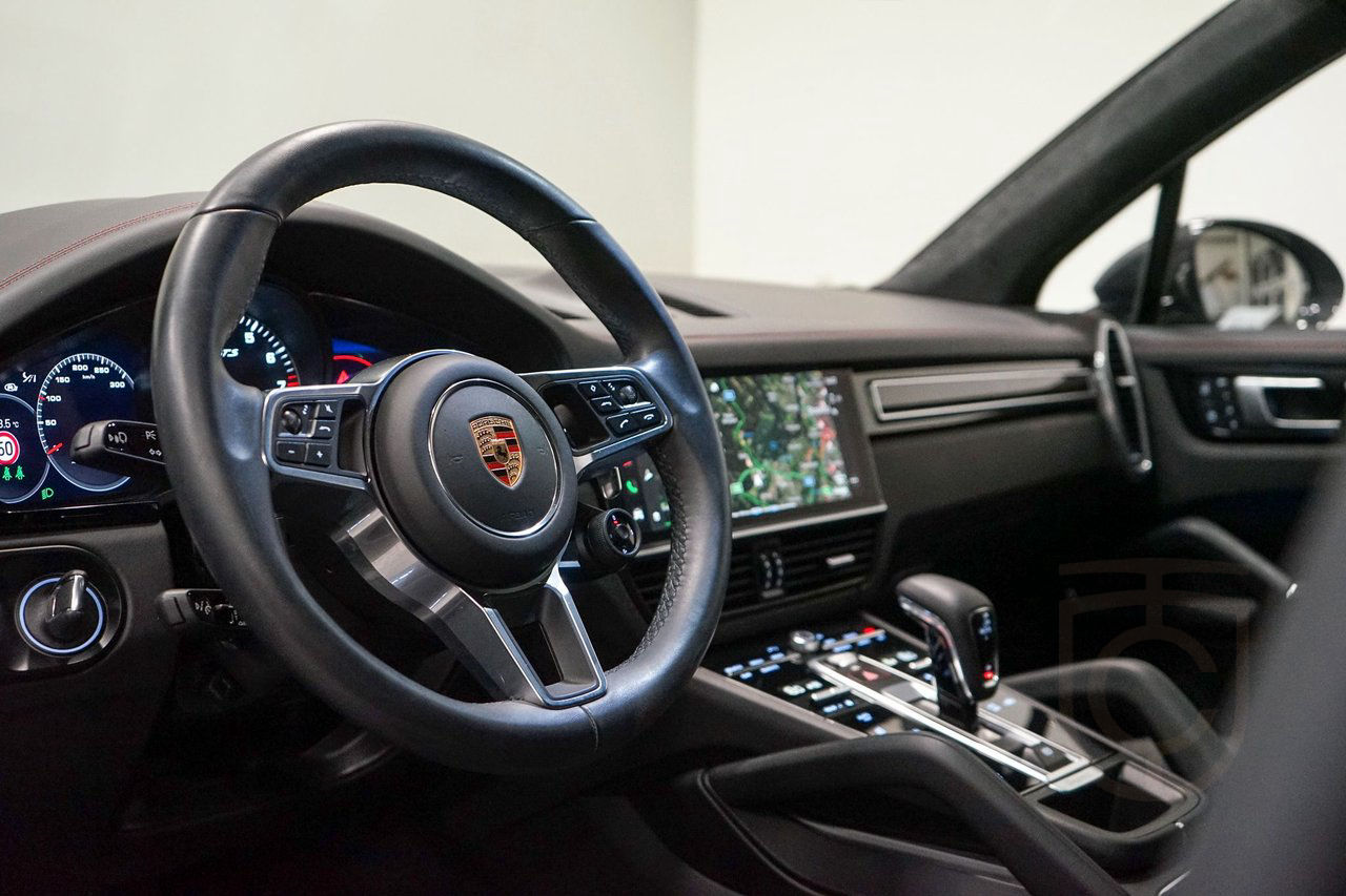 Porsche Cayenne GTS