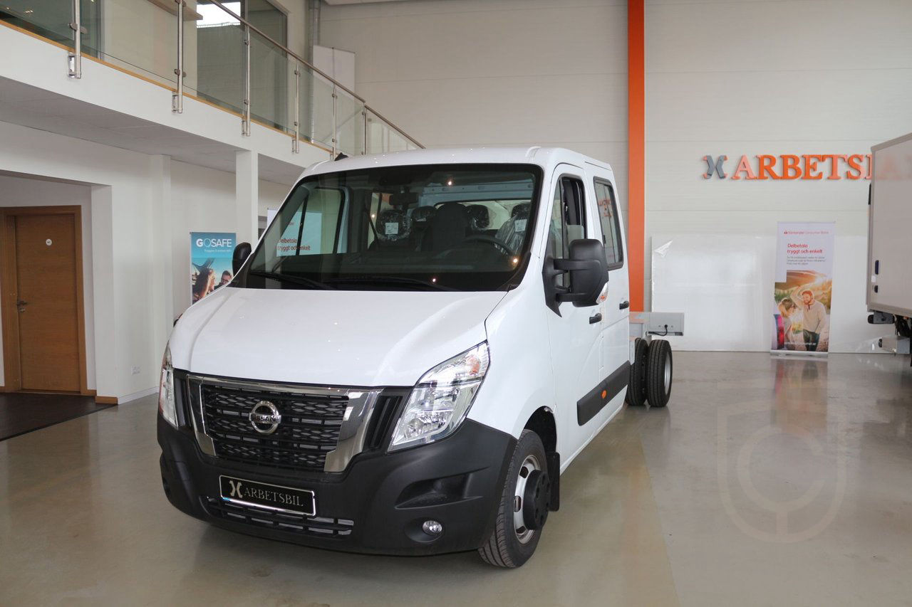 Nissan Interstar