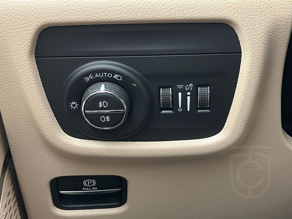 Jeep Grand Cherokee Benziner Limited L 3,6 V6 4x4