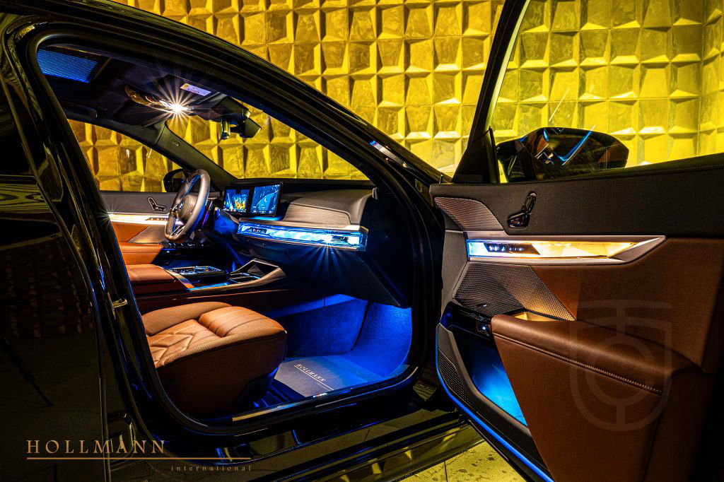 BMW M760e xDrive +SKY LOUNGE+M SPORT BRAKE SYSTEM+
