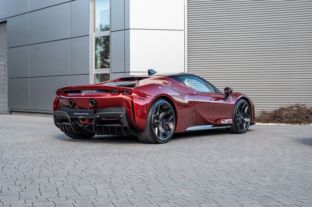 Ferrari SF90 Stradale
