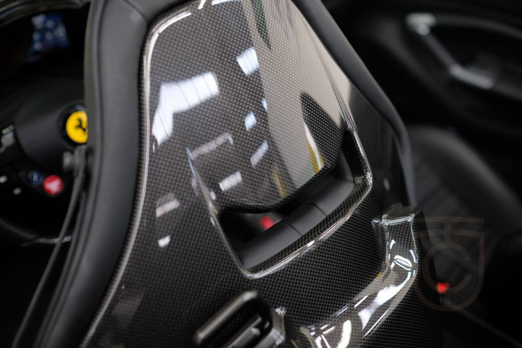 Ferrari F8 Spider/CARBON/LIFT/PASS.DISPL/RACINGSEATS/JBL