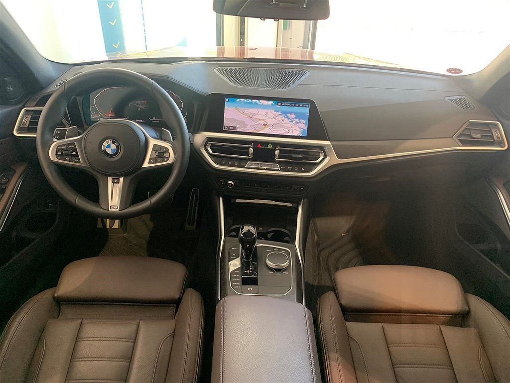 BMW 330 d M Sport Navigation Harman Kardon Innovation Skinn 19"