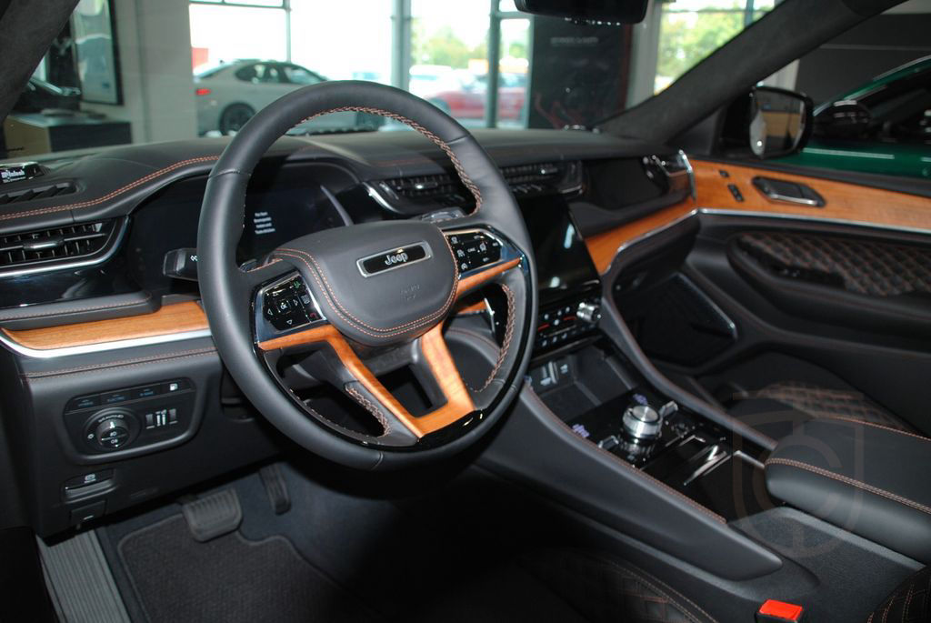 Jeep Grand Cherokee 4xe Summit, 21", NP: 102.970,-