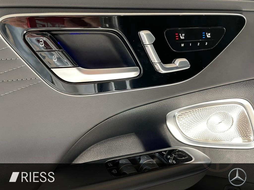 Mercedes-Benz C 300 d 4M AMG+PANO+DISTR+HA LENK+HUD+STDHZG+