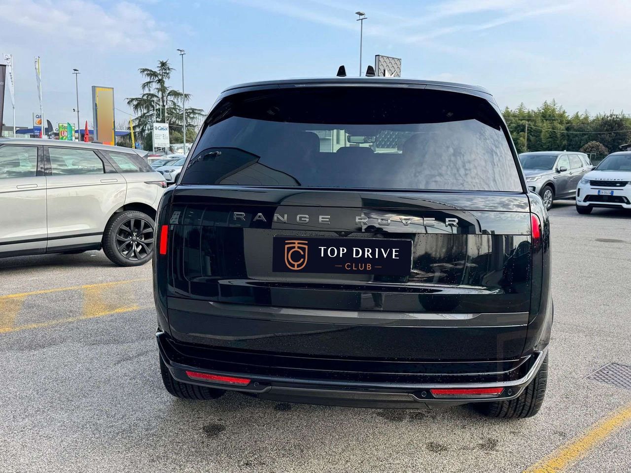 Land Rover Range Rover 3.0D l6 D350 HSE Black Design Edition