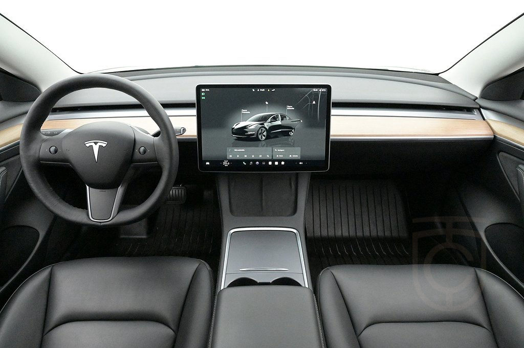 Tesla Model 3 Standard Range