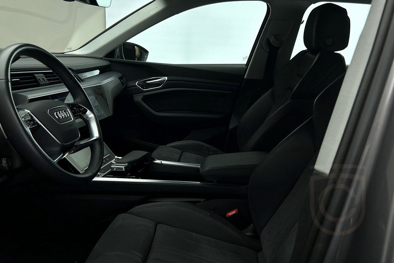 Audi E-Tron 55 Quattro Proline Svart Optik