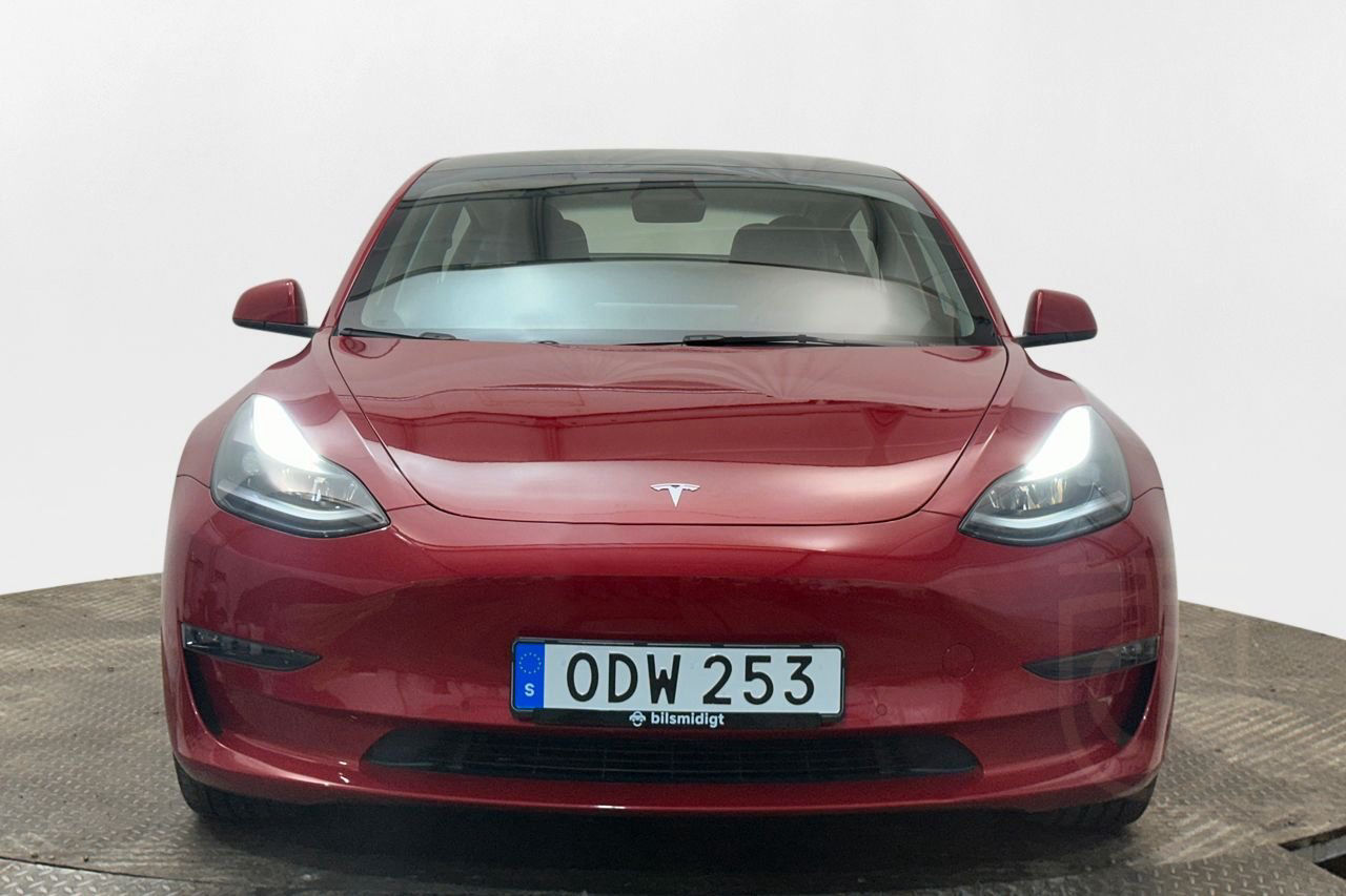 Tesla Model 3 Long Range AWD