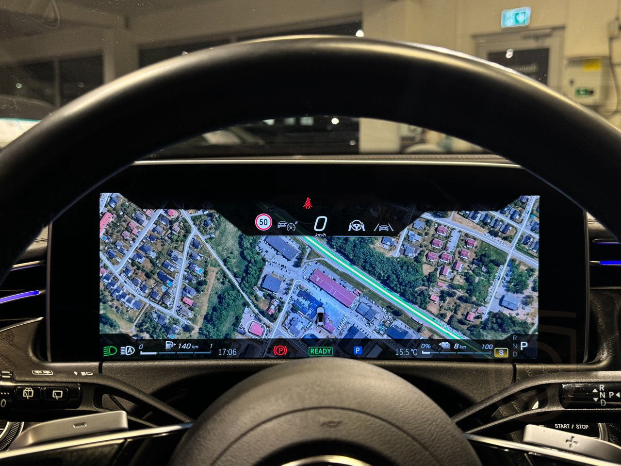 Mercedes-Benz E 300 de 4MATIC All-Terrain Driver assist