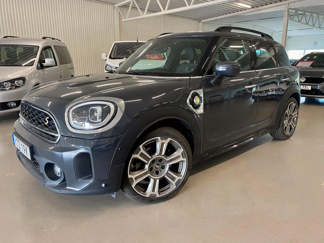 MINI Cooper ALL4 Countryman Plug In Hybrid AdaptivFh