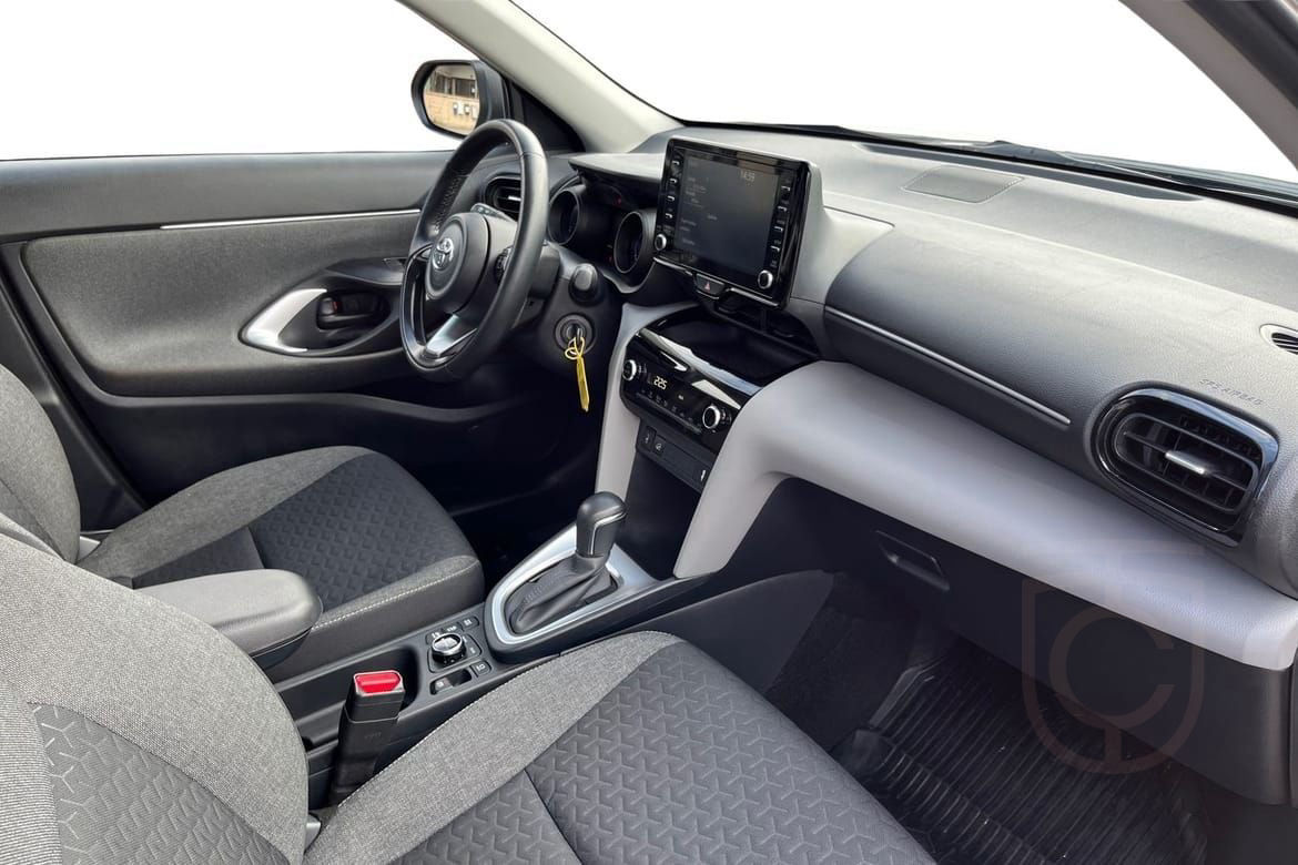 Toyota Yaris Cross Hybrid AWD-i 1,5 ACTIVE PARKERINGSSENS