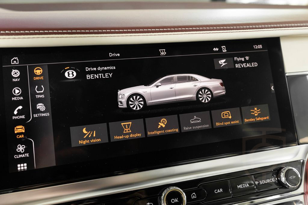 Bentley Flying Spur Azure V8 - Naim, Burgundy red