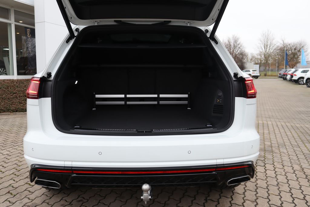 Volkswagen Touareg R-Line 3.0 BlackSty Allrlenk Nacht Luftf