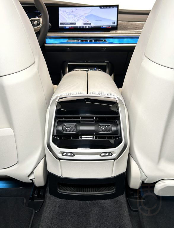 BMW M760 e xDrive °Full Option°
