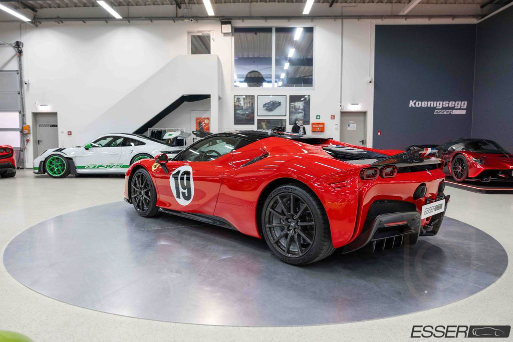 Ferrari SF90 Stradale | Hommage to 250 GTO Le Mans