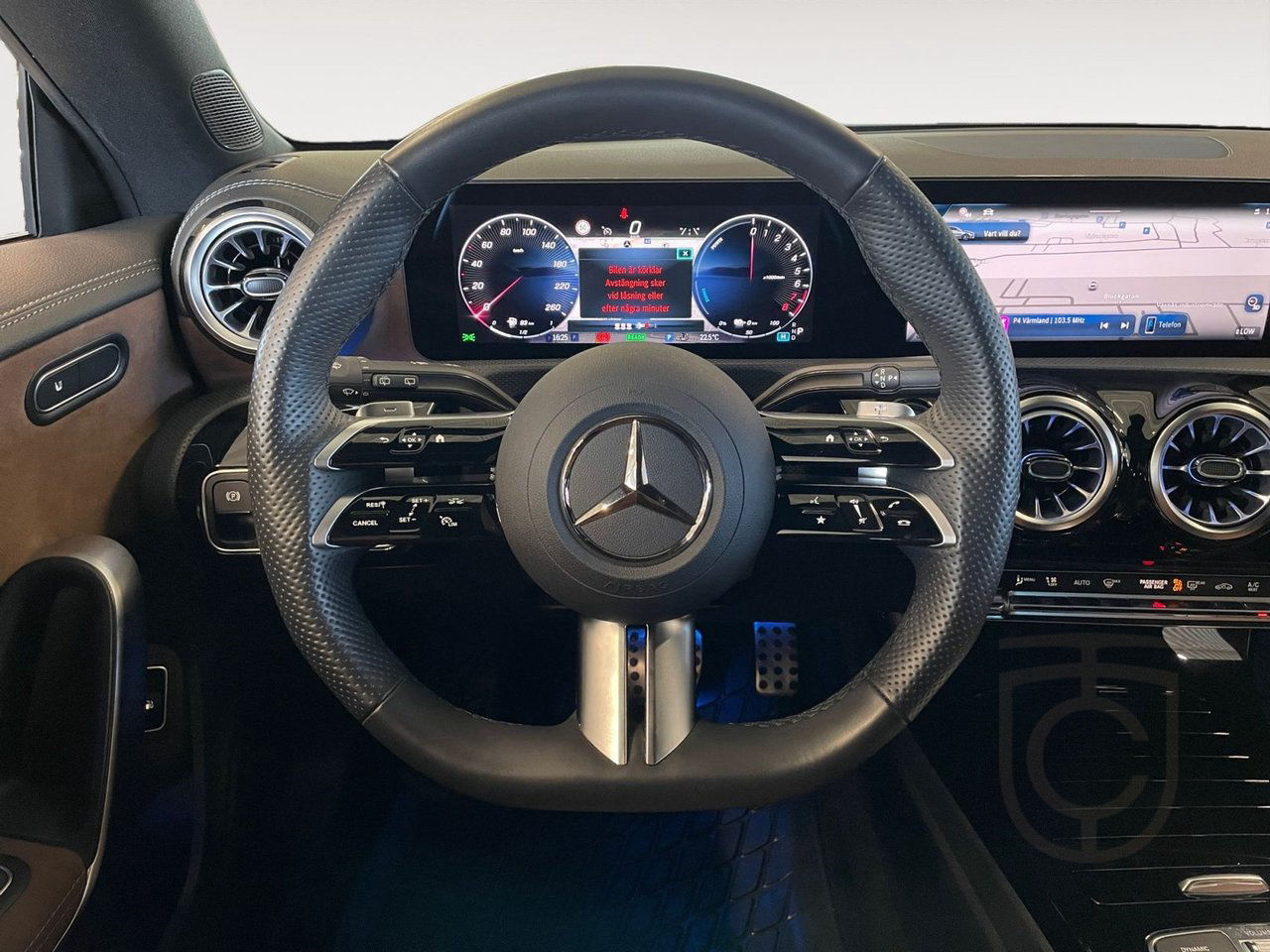 Mercedes-Benz CLA 250 e Shooting Brake AMG Wide