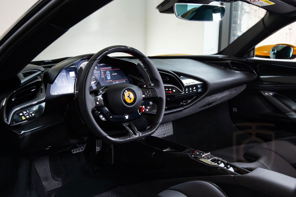 Ferrari SF90 Spider - Giallo Montecarlo