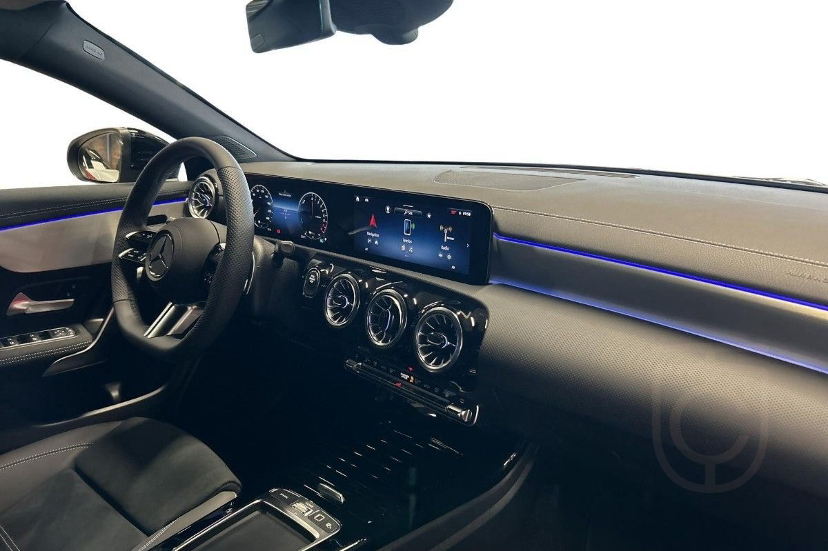 Mercedes-Benz CLA 250 E SHOOTING BRAKE AMG ADVANCED