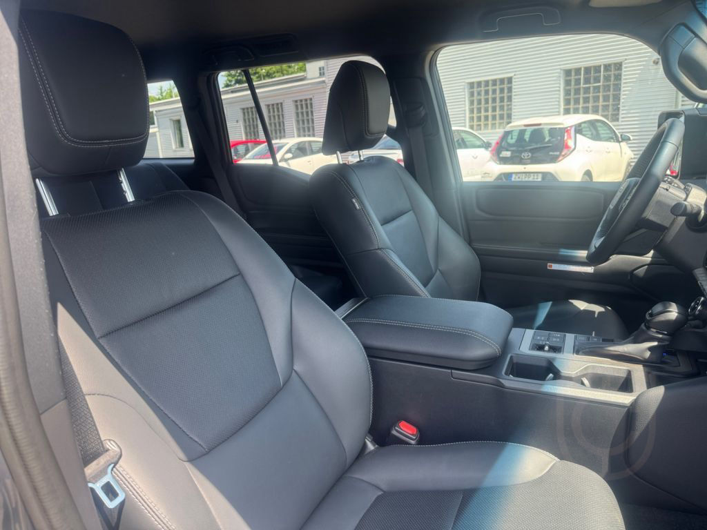 Toyota Land Cruiser 2.8 D-4D Automatik Executive (250/J