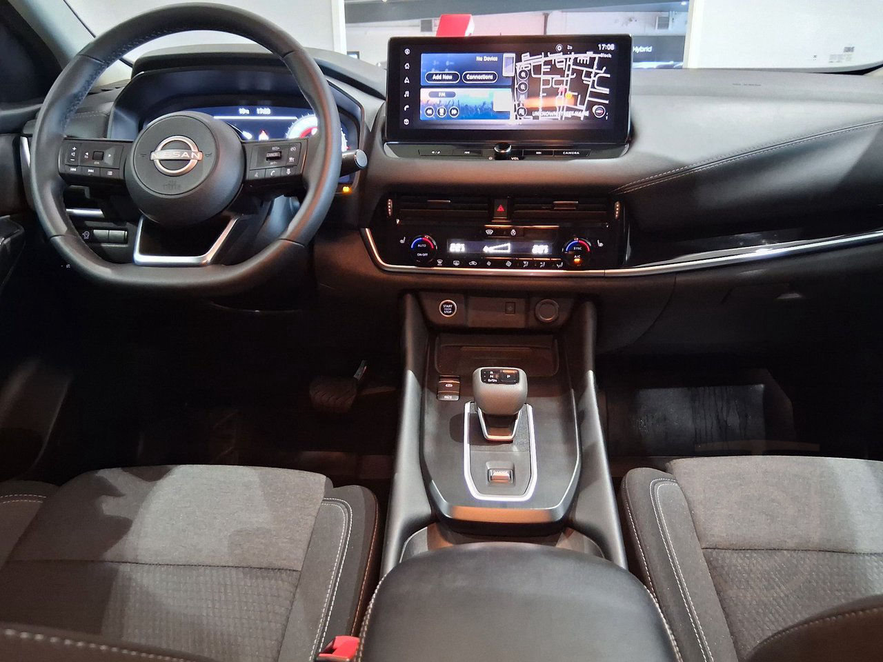 Nissan Qashqai 1.3 DIG-T XTRONIC-CVT N-Connecta