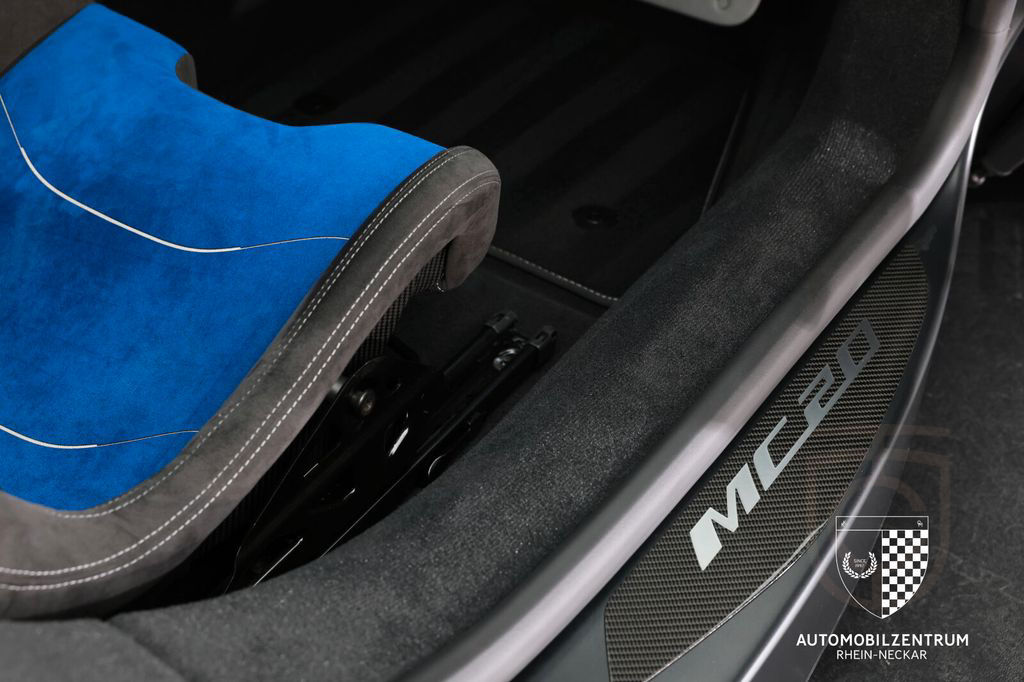 Maserati MC20 Icona 1 of 20/MC12-Celebration/RacingSeats