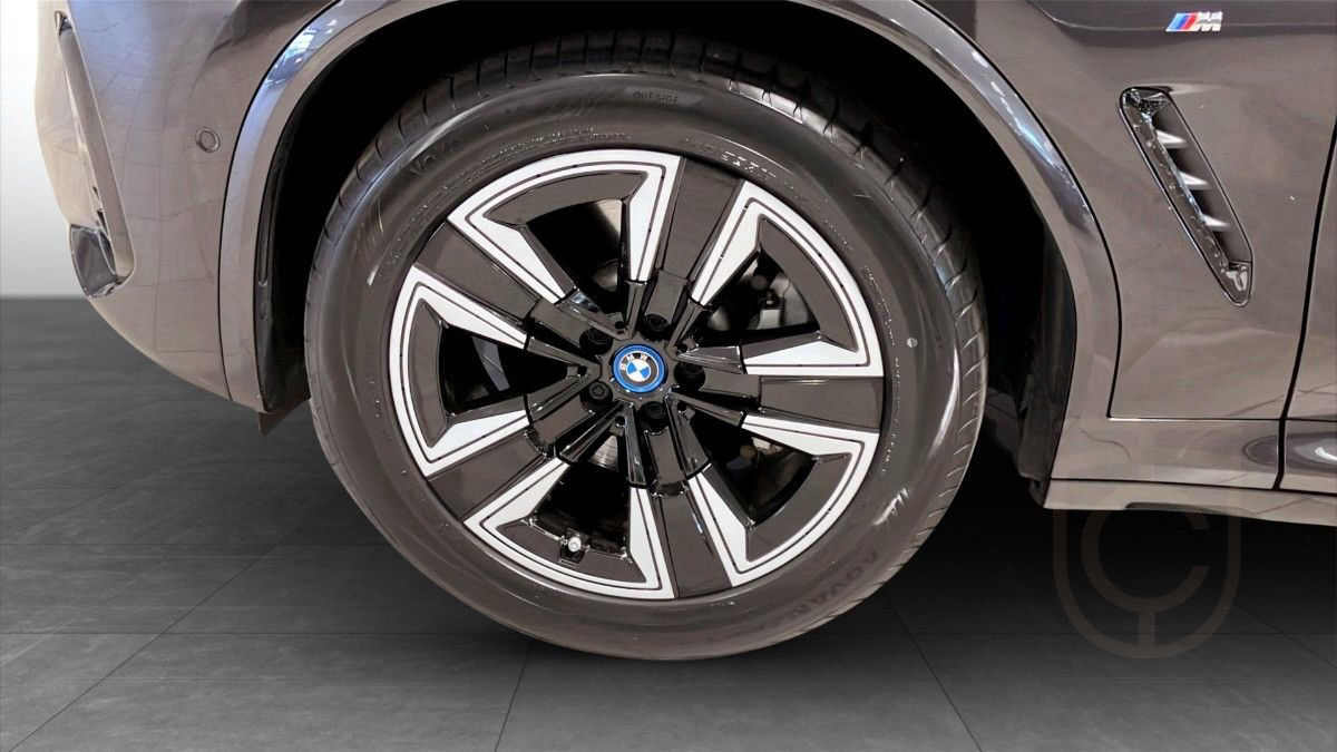 BMW iX3 IX3