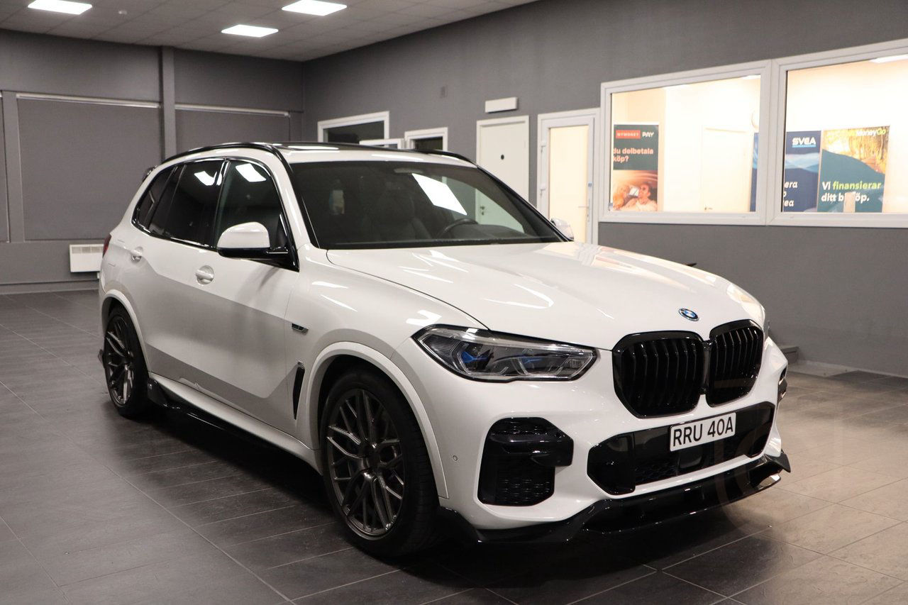 BMW X5 xDrive45e iPerformance M Sport Full-spec