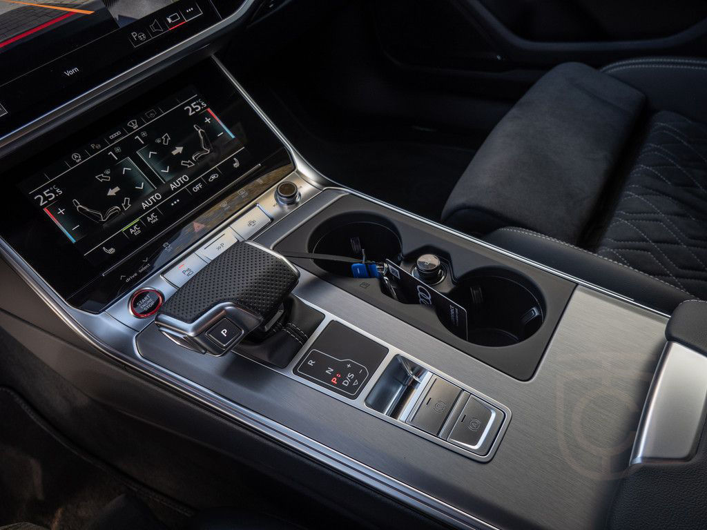 Audi S6 Avant TDI quattro MATRIX NAVI AHK B&O STANDHZ