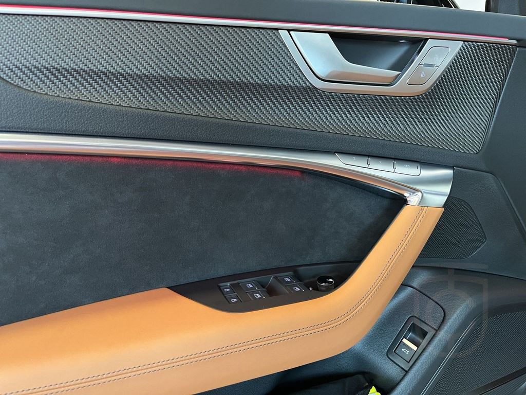 Audi RS 6 Avant 441(600) kW(PS) tiptronic Standhzg.,