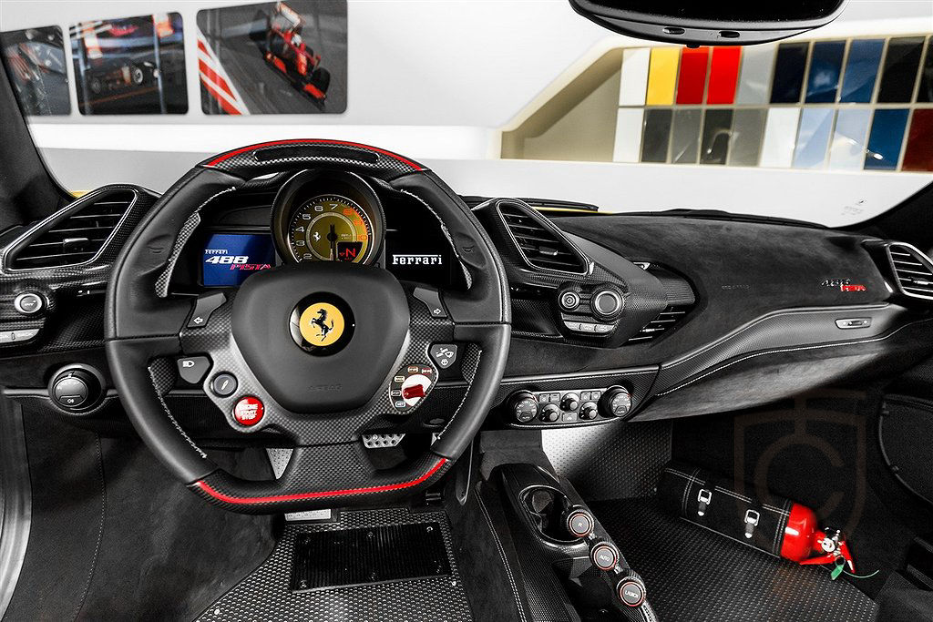 Ferrari 488 Pista