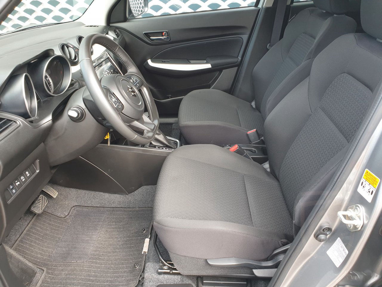 Suzuki Swift 1.2 Select Automat Hybrid