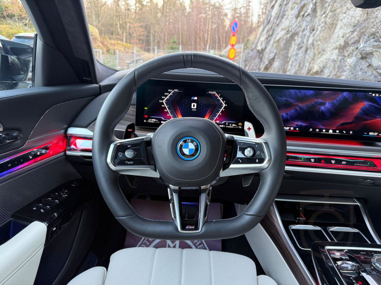 BMW M760 e xDrive M Sport Pro