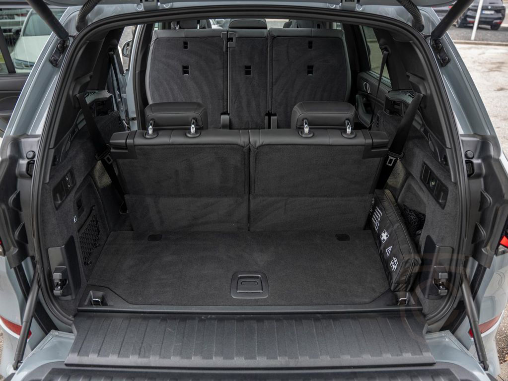 BMW X5 xDr 40d M-Sport Pro 7-SITZ AHK LUFTFEDER H/K
