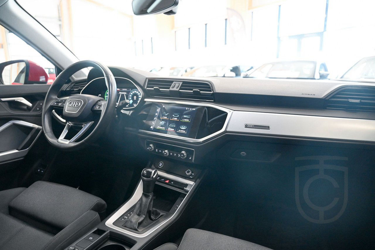 Audi Q3 45 TFSI e S Tronic Proline Sonos