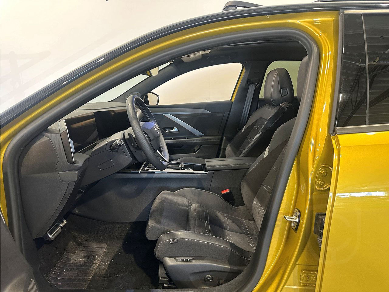 Opel Astra Ultimate 1.2 PT